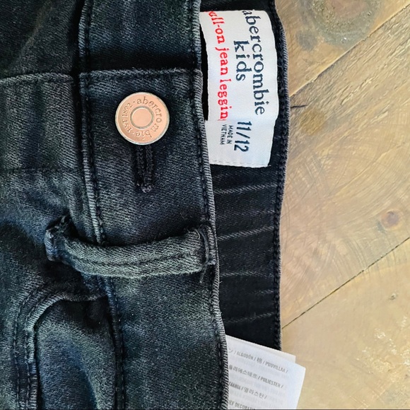 Abercrombie kids. Tween pull on Jean leggings. - Picture 2 of 3